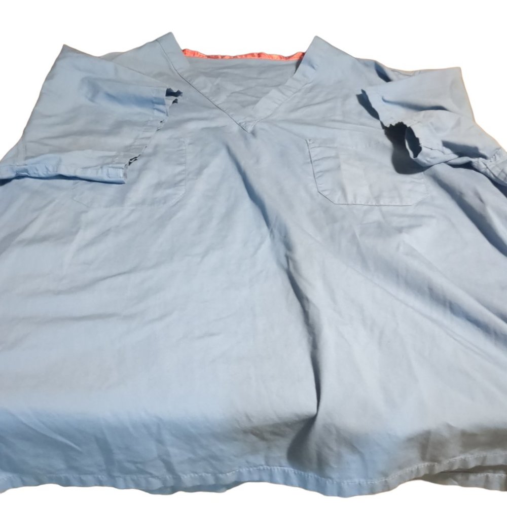 Woman's XL Scrub Top Fashion Seal Healthcare